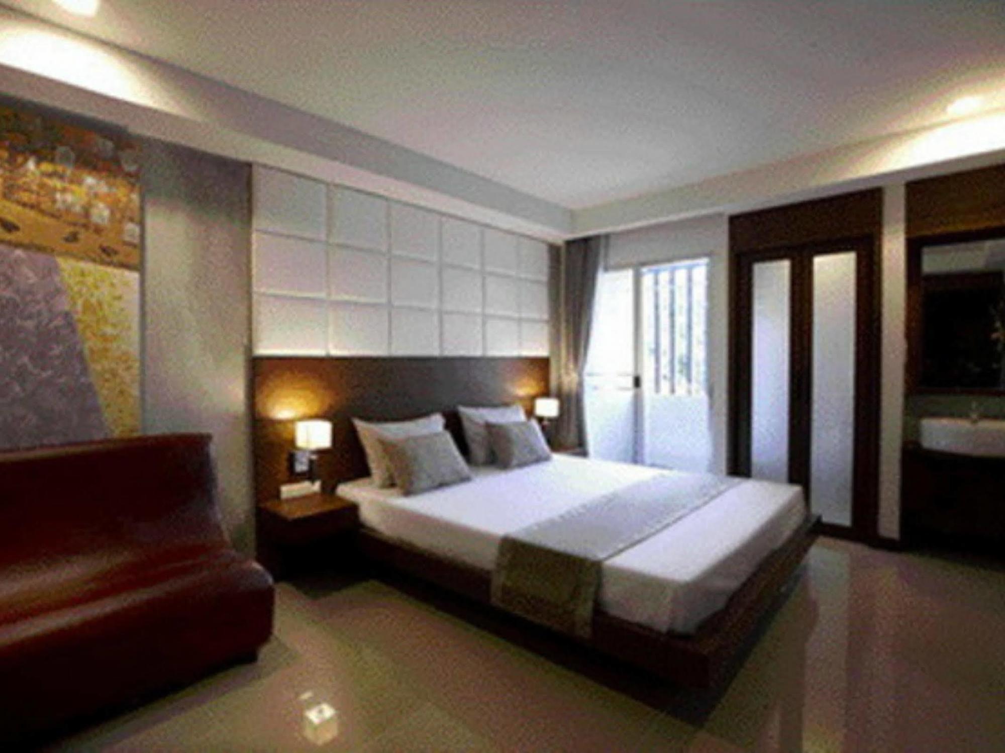Collection O The Bangkok Cha Cha Suite מראה חיצוני תמונה